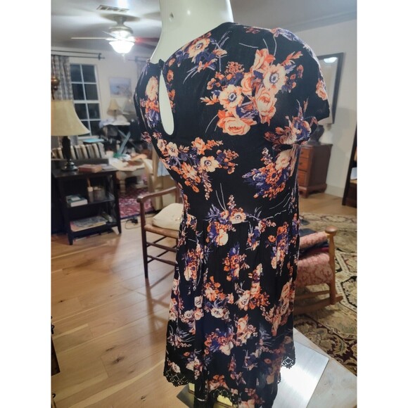 NEW LOOK casual summer cover-up/ dress, black w/ floral, US 4 UK 8 - Picture 3 of 15